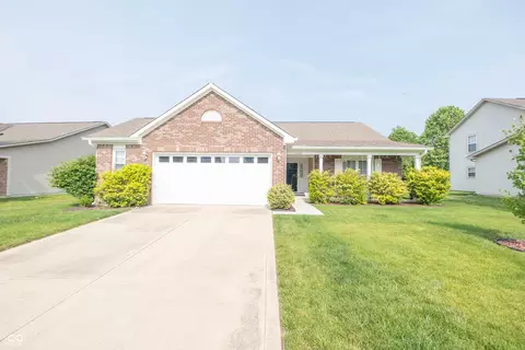 2402 Foxtail Dr, Plainfield, IN 46168
