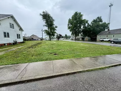 604 N Elm St, North Vernon, IN 47265