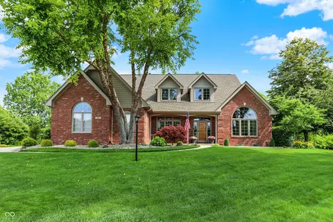 1411 N Claridge Way, Carmel, IN 46032
