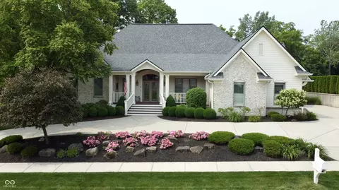 7106 Royal Oakland Dr, Indianapolis, IN 46236