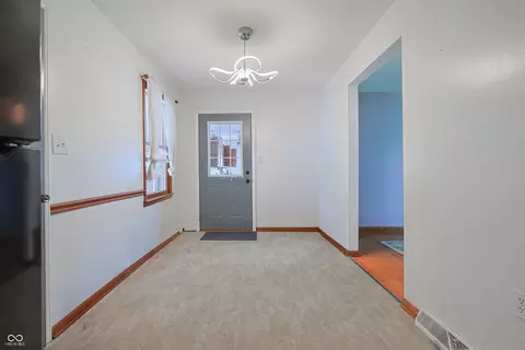8424 E Mulberry St, Columbus, IN 47203 photo 14