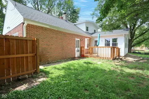 8424 E Mulberry St, Columbus, IN 47203 photo 36