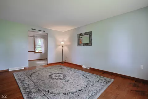 8424 E Mulberry St, Columbus, IN 47203 photo 7