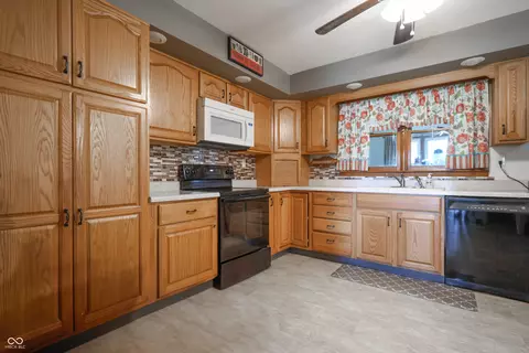 8424 E Mulberry St, Columbus, IN 47203 photo 9