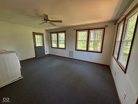 8424 E Mulberry St, Columbus, IN 47203 photo 13