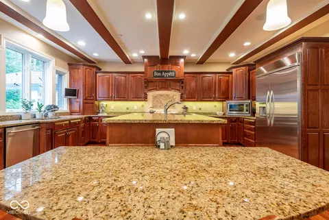 Kitchen - 3104 E Chase Ln E, Bloomington, IN 47401 photo 5 of 9