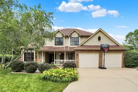 6050 Acorn Dr, Columbus, IN 47201