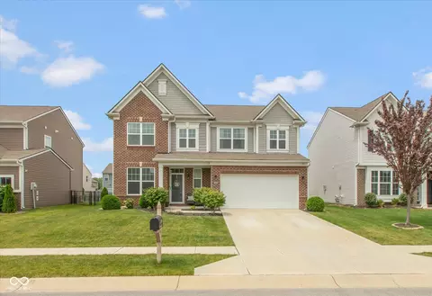 10334 Deercrest Ln, Indianapolis, IN 46239