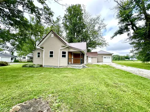 203 N James St, Russellville, IN 46175