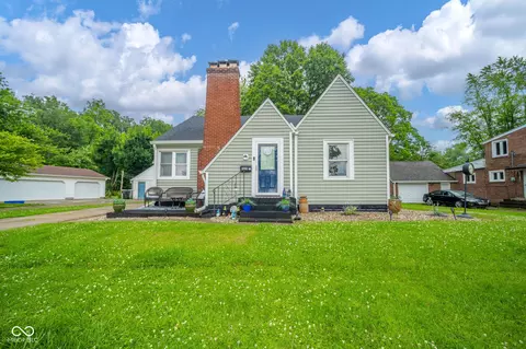 4210 Main St, Anderson, IN 46013