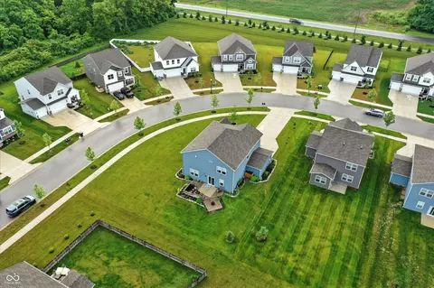 View/Area - 8547 Winton Pl, Pendleton, IN 46064 photo 2 of 5
