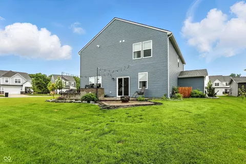 Exterior - 8547 Winton Pl, Pendleton, IN 46064 photo 9 of 11