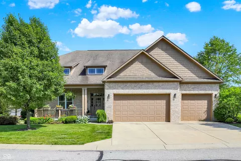 15529 Mission Hills Dr, Carmel, IN 46033