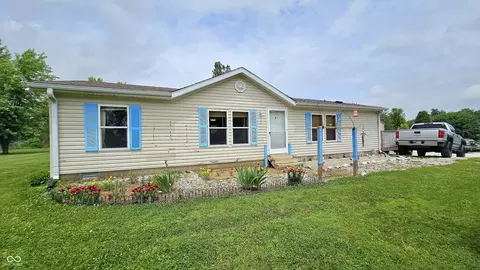 10694 W Hickory Ct, Quincy, IN 47456