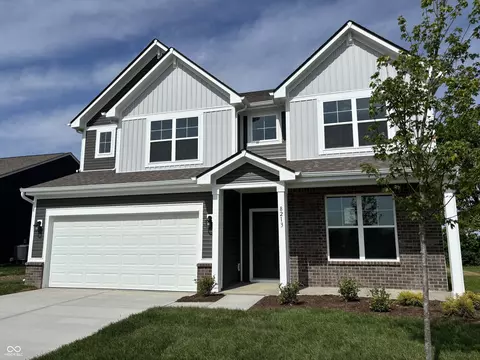 8213 Bearberry Ln, Pendleton, IN 46064 photo 2