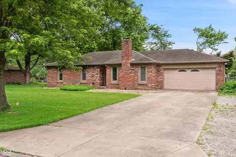 9189 Dawn Dr, Brownsburg, IN 46112