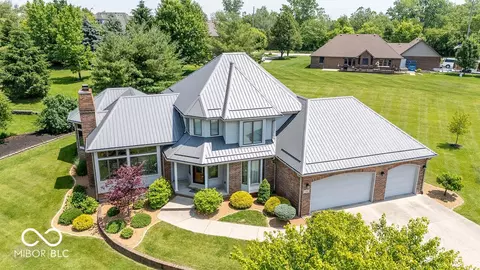 4416 Lakeshore Dr, Kokomo, IN 46901