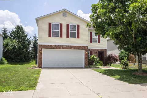 9215 Stones Bluff Pl, Camby, IN 46113
