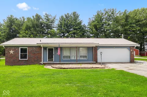 1532 E Range Line Rd, Greencastle, IN 46135