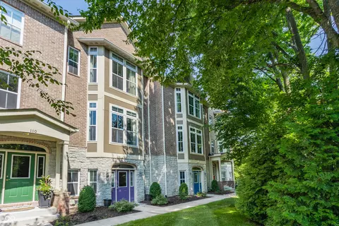 112 3rd Ave NW, Carmel, IN 46032