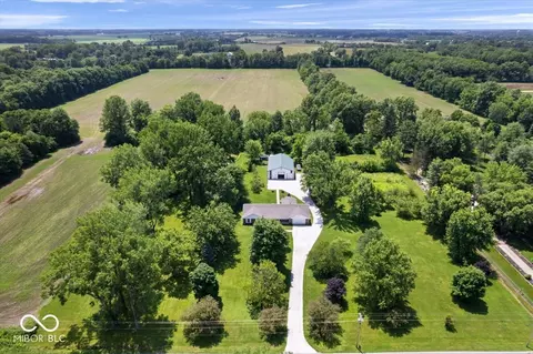 881 W 1050 N, Fortville, IN 46040