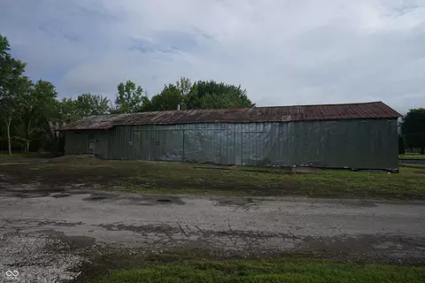 1365 E Pierceville Monroe St, Milan, IN 47031