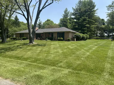 2937 S Allen Dr, New Palestine, IN 46163