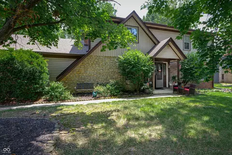 919 Dreamy St, Greenwood, IN 46142