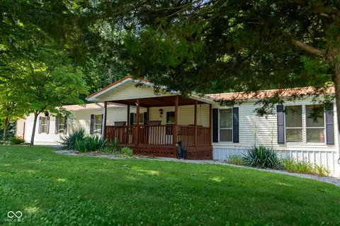 88 Rosewood Cir, Rockville, IN 47872