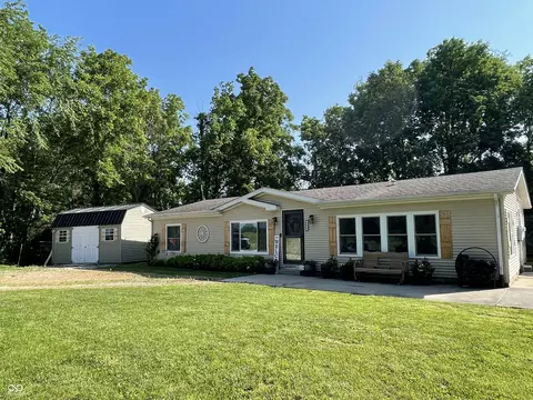 6890 E County Road 800 N, Bainbridge, IN 46105