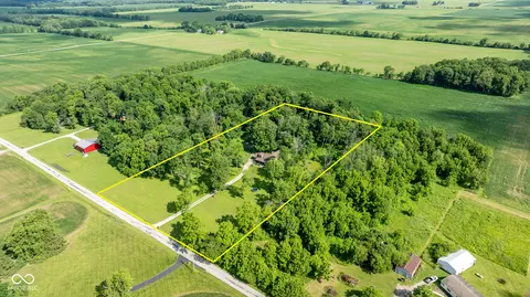 9674 E 1000 S, Ladoga, IN 47954