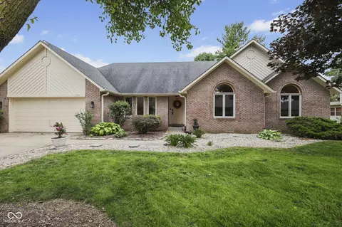 5591 Royal Troon Way, Avon, IN 46123