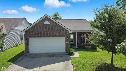 2253 Bridlewood Dr, Franklin, IN 46131