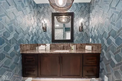 Bath - 13665 E 114th St, Fishers, IN 46037 photo 5 of 5