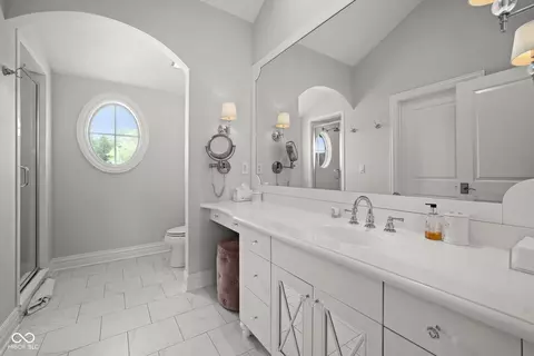 Bath - 13665 E 114th St, Fishers, IN 46037 photo 4 of 5