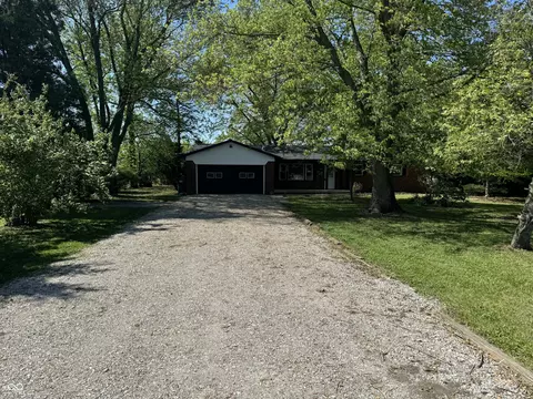 1725 E 100 S, Lebanon, IN 46052