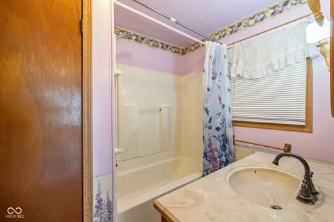Bath - 206 E Franklin St, Roachdale, IN 46172 photo 2 of 2