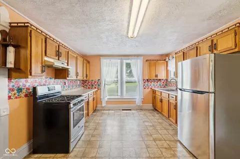 Kitchen - 206 E Franklin St, Roachdale, IN 46172 photo 3 of 3