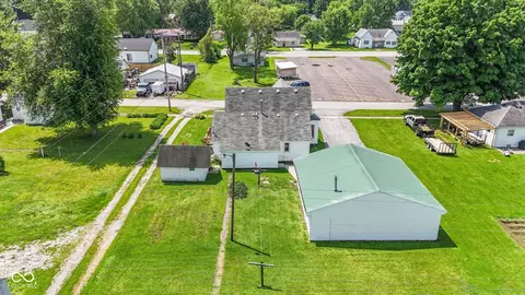 View/Area - 206 E Franklin St, Roachdale, IN 46172 photo 2 of 3