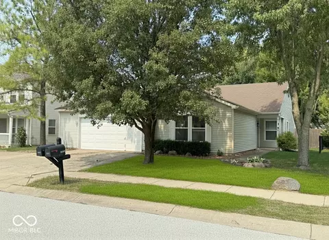 6816 Minnow Dr, Indianapolis, IN 46237
