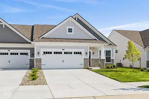 10604 Maidenhair Dr, Indianapolis, IN 46239