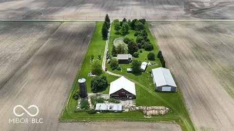 7454 E 300 N, Elwood, IN 46036