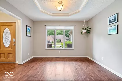 Entry Way - 770 Viewpoint Dr, Plainfield, IN 46168 photo 2 of 2