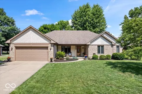 Exterior - 770 Viewpoint Dr, Plainfield, IN 46168 photo 2 of 7