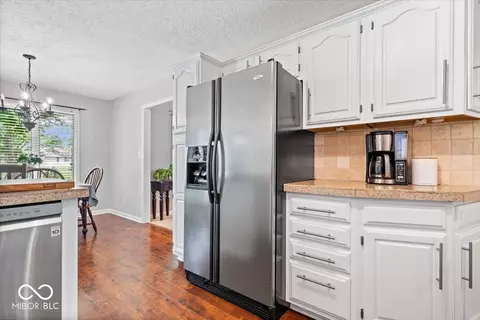 Kitchen - 770 Viewpoint Dr, Plainfield, IN 46168 photo 3 of 4