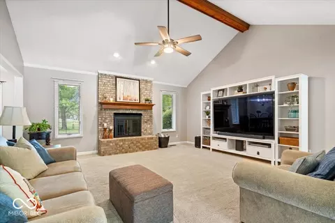 Living - 770 Viewpoint Dr, Plainfield, IN 46168 photo 1 of 2