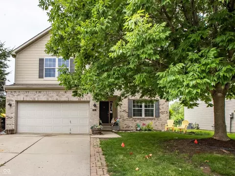 6532 Amherst Way, Zionsville, IN 46077