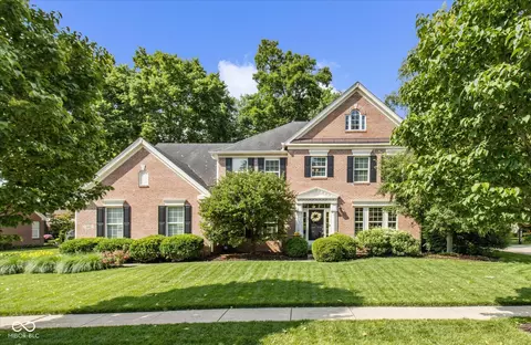 5997 Hollythorn Pl, Carmel, IN 46033