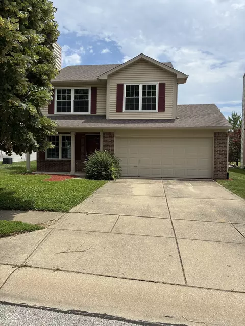 19236 Fox Chase Dr, Noblesville, IN 46062