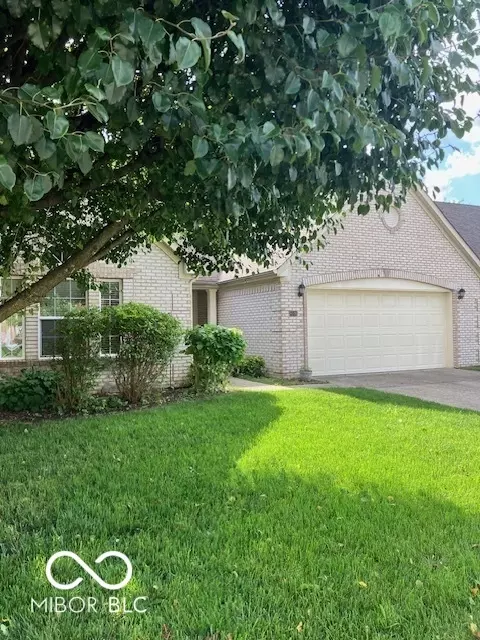 8326 Alcona Dr, Indianapolis, IN 46237